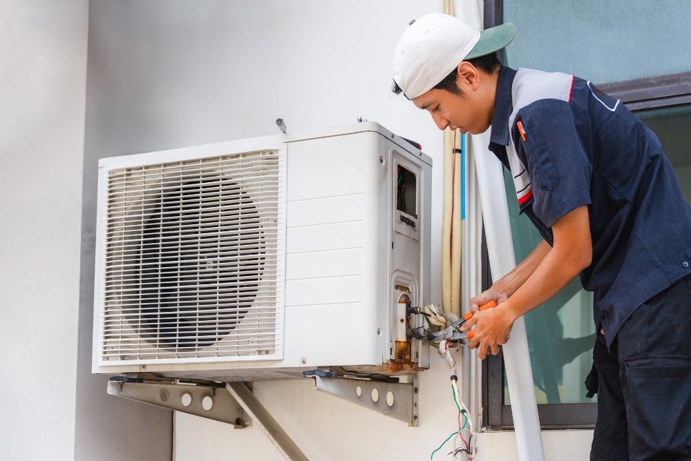 Professional AC Cleaning Dubai - Manzoor Technical Services