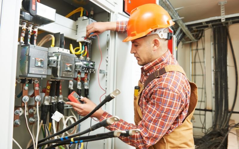 Electrician Service Dubai - Manzoor Technical Services