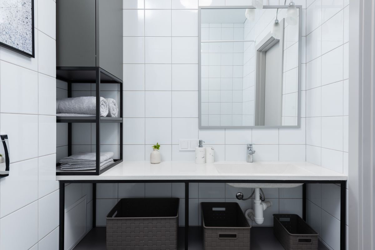 Bathroom vanity mirror renovation Dubai