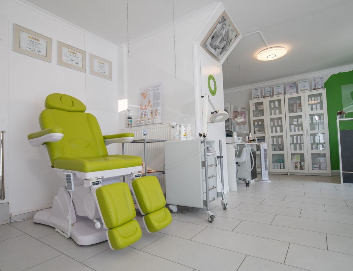 Clinic partitioning room fitout Dubai