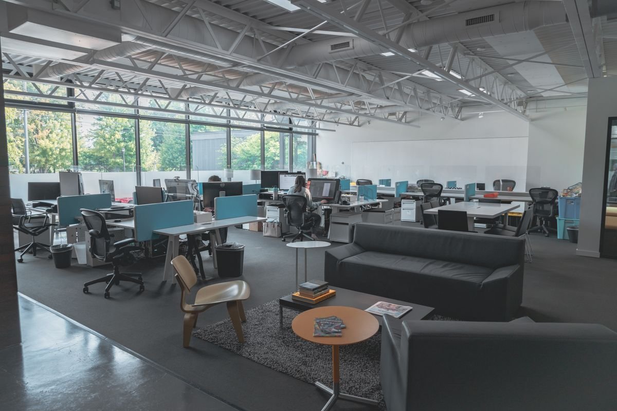 Office renovation Dubai modern workspace by Manzoor Technical Services