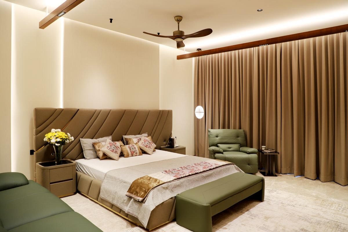 Villa renovation Dubai luxury master bedroom