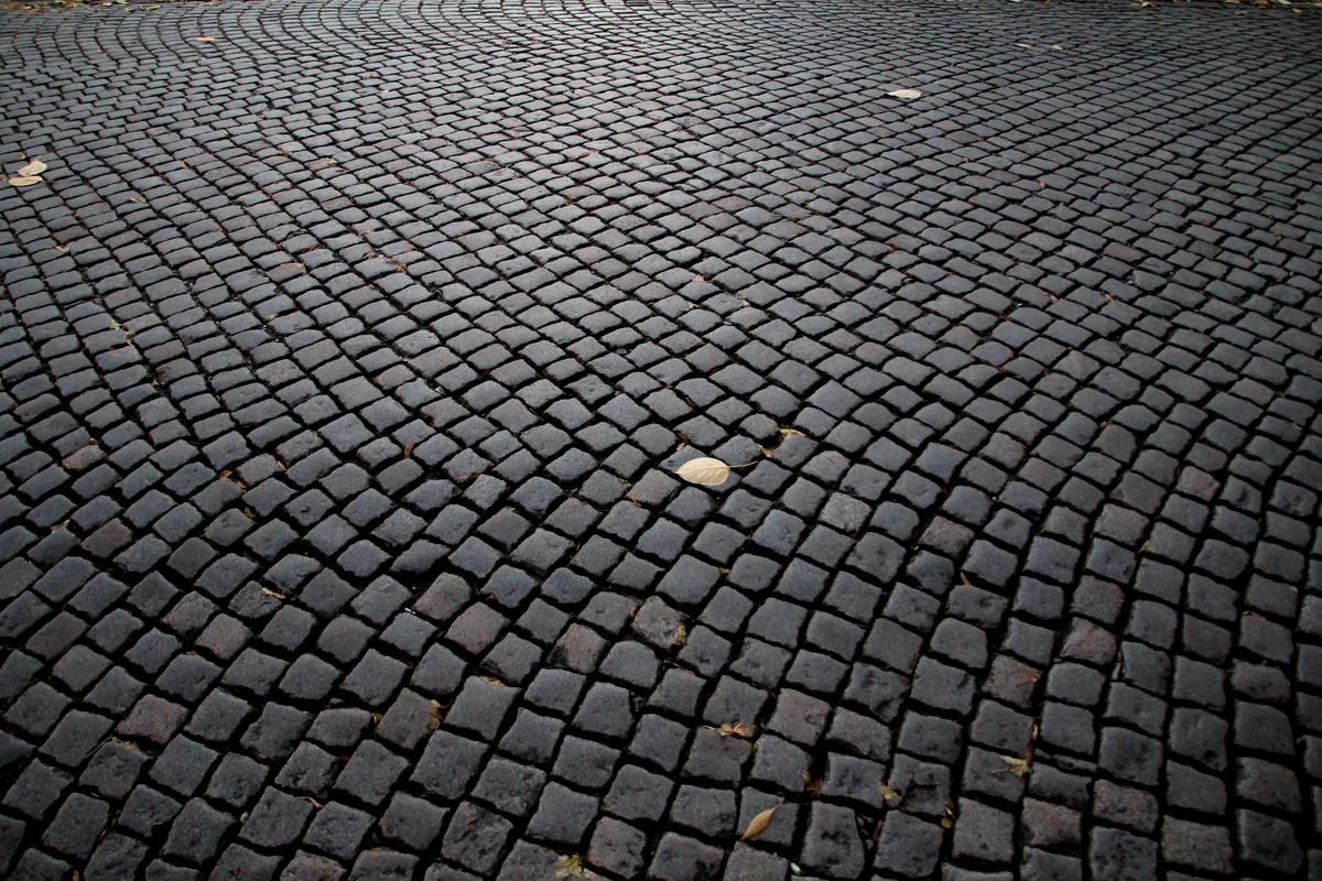 Cobblestone pavement pattern
