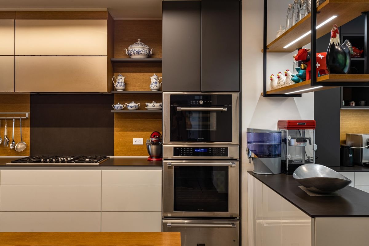 Modern kitchen with dual built-in ovens